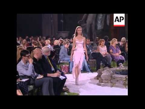 Julien MacDonald inspired by underwater and bodycon