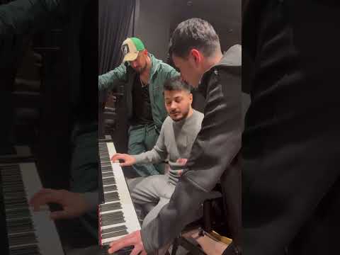 Semicenk hoca ile piyano dersi 🫡 #semicenk Sonu sürprizli 😅
