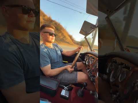 driving a 1959 MGA on Mulholland Drive equipped with the Vredestein Sprint Classic tyres 🏁