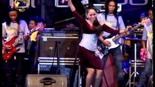 Download lagu OM. New PALLAPA - SIDOARJO *Satu Pondok dua Cinta - Lilin Herlina *(Surabaya, 191112 ) mp3 Download lagu OM. New PALLAPA - SIDOARJO *Satu Pondok dua Cinta - Lilin Herlina *(Surabaya, 191112 ) mp3