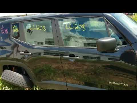 LL1208 2015 Jeep Renegade sport 2.4L