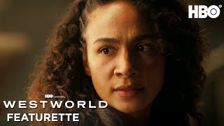  Westworld | Aurora Perrineau Picks Which HBO Characters Are Hosts