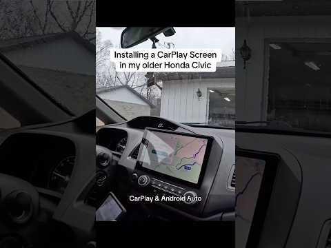 Installed a CarPlay touch screen in an older #Honda Civic.Plug and play!   #CarPlay  #eonon