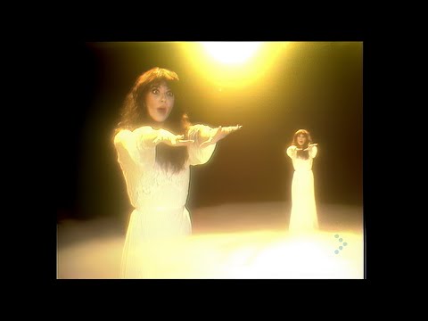 Kate Bush - Wuthering Heights (1978)