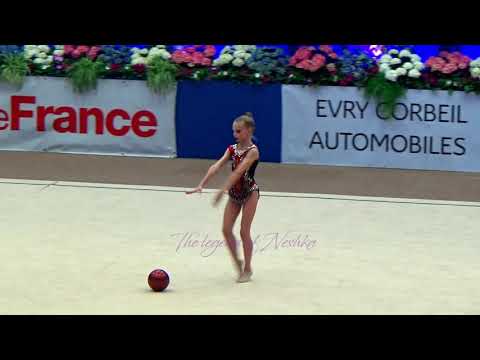Viktoriia DENYSENKO (UKR) ball - 2017 Corbeil junior AA