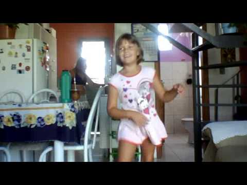 vitoria dançando show das poderosas