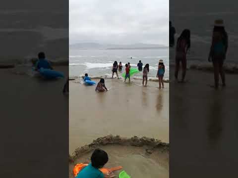 Un domingo feliz en la playa Rajon.....paracas