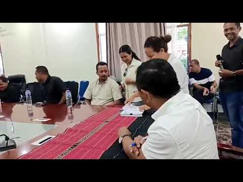 MOP ASINA KONTRATU HO R4D BA REABILITASAUN ESTRADA RURAL IHA MANUFAHI NO VIQUEQUE