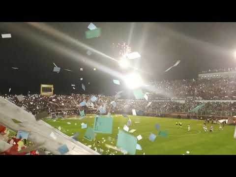 "San Martín de Tucumán - Hinchada" Barra: La Banda del Camion &bull; Club: San Martín de Tucumán