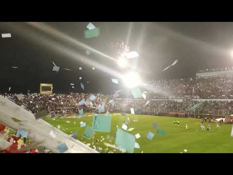 "San Martín de Tucumán - Hinchada" Barra: La Banda del Camion • Club: San Martín de Tucumán