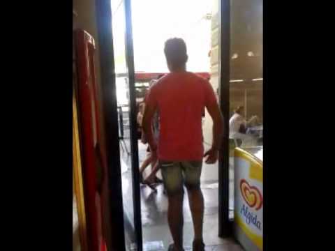 tre minuti al bar in bologna