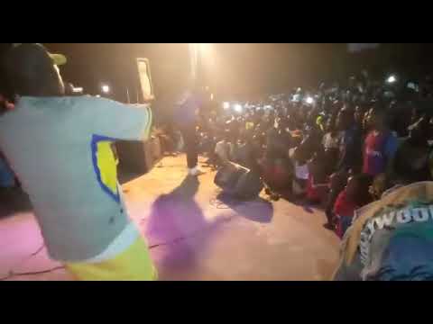 concert Laamtoro possee