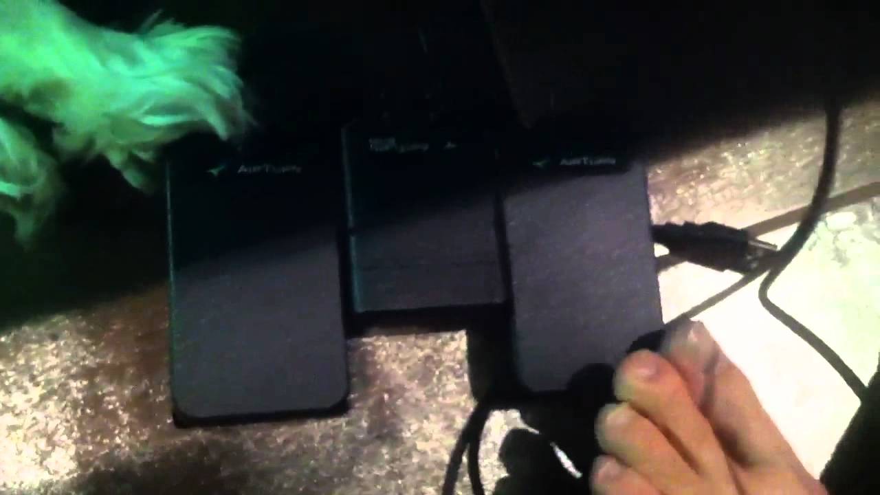 SampleWiz and Airturn Foot pedal - YouTube