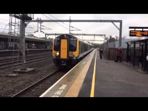 350127 Leaves P2 at Tamworth (Staffs) Monday 04.01.2016