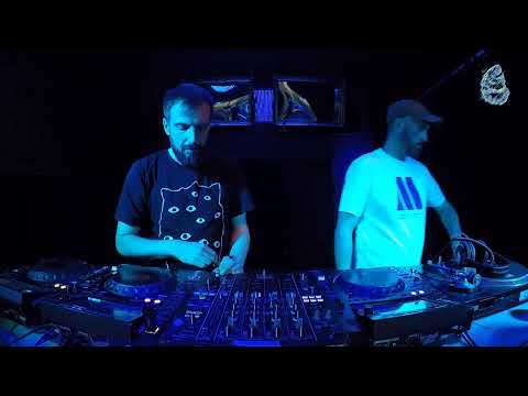 The Blue Oyster: Holiday 80 / 30.05 / 19 - 20