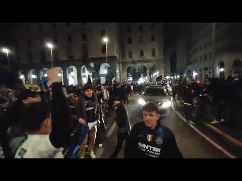 Varese: Inter tricolore, la festa in piazza Monte Grappa