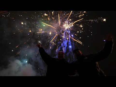 IK HEB NOG NOOIT ZOVEEL VUURWERK AFGESTOKEN!! #4526 #4527