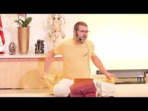 Yogastunde Mittelstufe "Meditatives Halten" mit Mahavira - Yoga Vidya Live,  16.02.2022, 16:15 Uhr