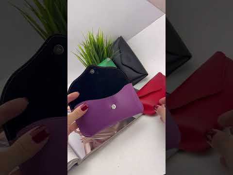 Чехол для очков кожаный Handycover HC0085 (красный) на магните - фото 1 - id-p1437974767