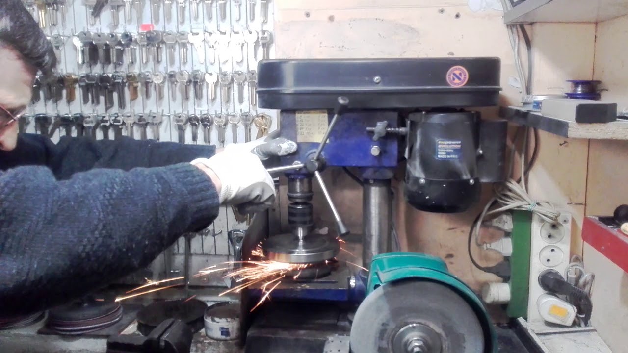 Ostrzenie sitek do maszynki do mięsa.Iłża Os.Bodzentyńska39(na końcu pawilonu)