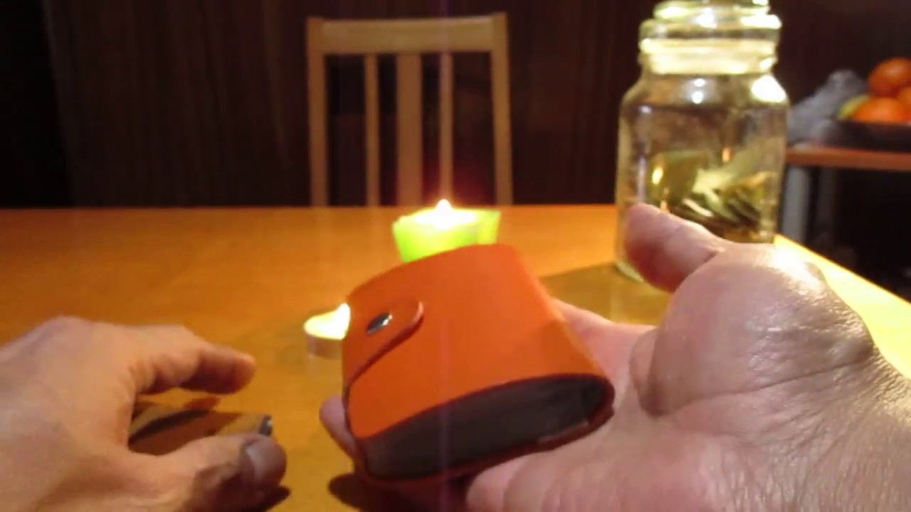 EL SECRETO DEL LAUREL EN LA CARTERA O BILLETERA.