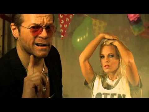 HAUSMAGGER   -  CLIP MET LEEFTIJDSBEPERKING!!