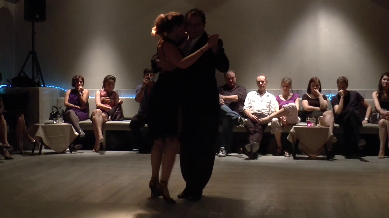 LA MILONGUITA : Inge Bömer & Gonzalo Robinson (2) "Indiferencia"J.d'Arienzo