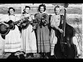 Coon Creek Girls - Pretty Polly (1938).