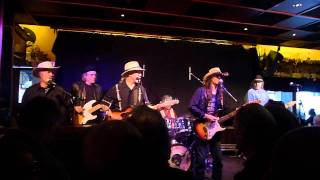 Is Anybody Going to San Antone/Texas Tornado-Sir Douglas Quintet