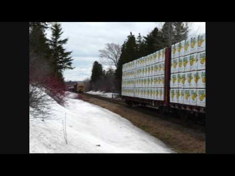 Cn 564 and 569 exchanging there carco in Bathurst April 8 2009