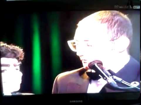 Los hombres de paco-k gracia tiene el jodio muñeco