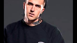 Money (Freestyle)  -  Yelawolf