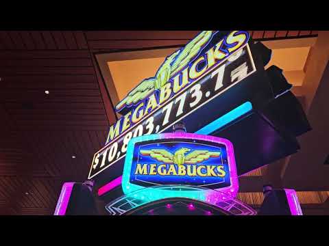 Spinning for $10,800,000!!!! 🤑🤯💰🎰    #slots #casino #lasvegas