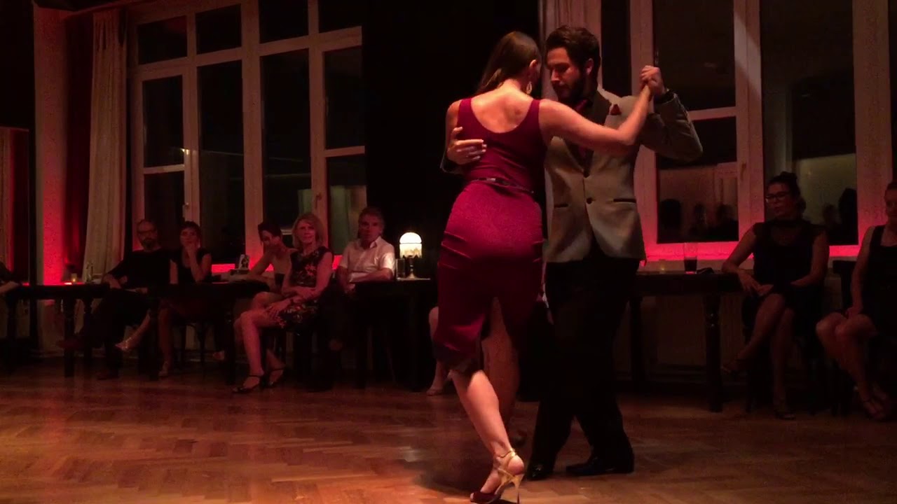 Natasha Lewinger y Haris Mihail 1/5 bailan un Tango "Pescadores de perlas" de Forindo Sassone