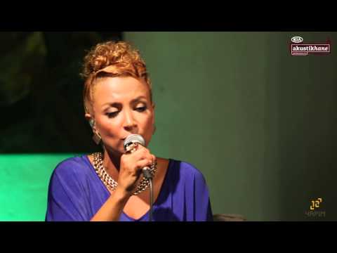Su Soley - Bu Yaz / #akustikhane #sesiniac