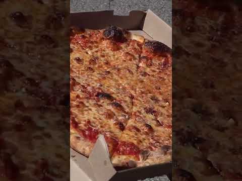 Dave Portnoy Surprised That Pittsburgh Has Good Pizza