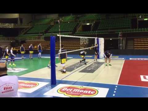 Riscaldamento al PalaPanini - Modena vs Energy U18 M Reg