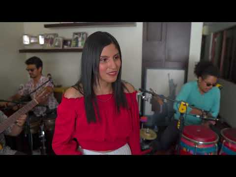 El Alacrán - Andrea Burga