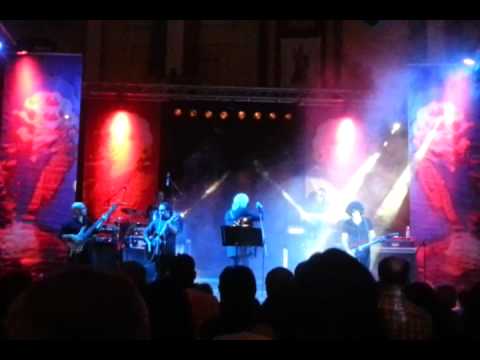 Maurizio Vandelli live a Vallecorsa canta " 29 settembre"