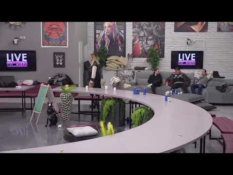 VIVIEN OTKRIVA SVOJE SEKSUALNO OPREDELJENJE - 21.12.2022. - INSTA TV