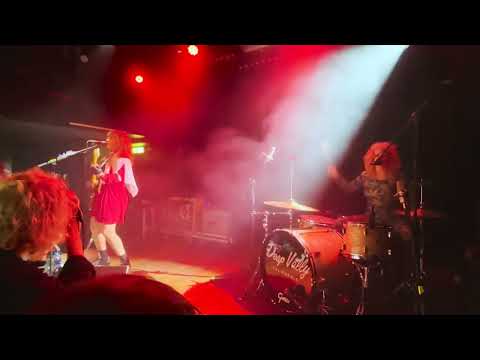 Deap Vally- 'End Of The World' + 'Baby I Call Hell'(back2back) Live in Bitterzoet-Amsterdam