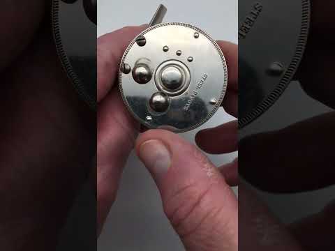 Vintage Montague Cascade Casting Fishing Reel 60 Yard Steel Pivots
