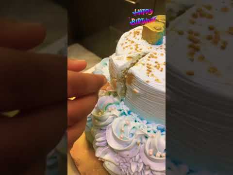 Birthday cake cutting🎂