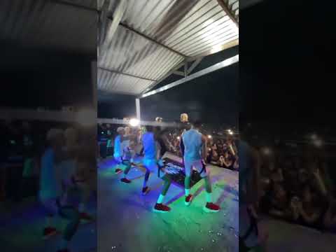 ANDERSON NEIFF, DANILO CHATINHO E OS NEIFF | EMPINA ESSE CACHORRO VIRA LATA AO VIVO