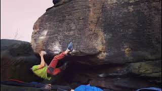 Video thumbnail of 8 Ball, 8a+. Peak District