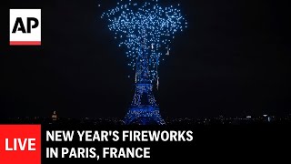 Download lagu France New Year 2026: LIVE fireworks in Paris mp3