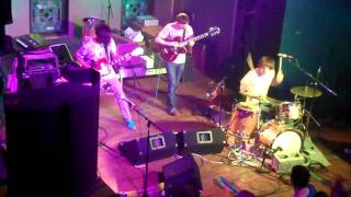 Deerhoof / Live at Altar Bar [part 5] / &quot;Behold a Marvel in the Darkness&quot;