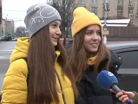На главной площади Курска установили зелёную красавицу