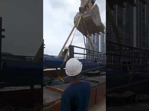 Metal hoarding