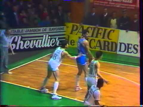 download lagu mp3 mp4 Coupe Des Clubs Champions, download lagu Coupe Des Clubs Champions gratis, unduh video klip Coupe Des Clubs Champions